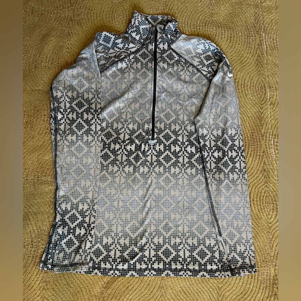 Nike Pro Dri-Fit Hyper Warm Long Sleeve Pullover